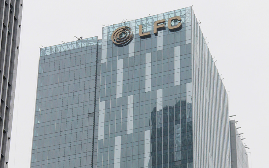 LFC集团玻璃幕墙LED发光字工程