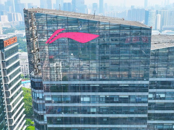 西安楼顶发光字制作厂家推荐丨字工场