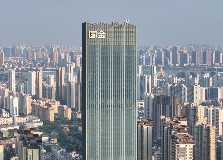 为什么选择字工场来定制您的写字楼发光字？