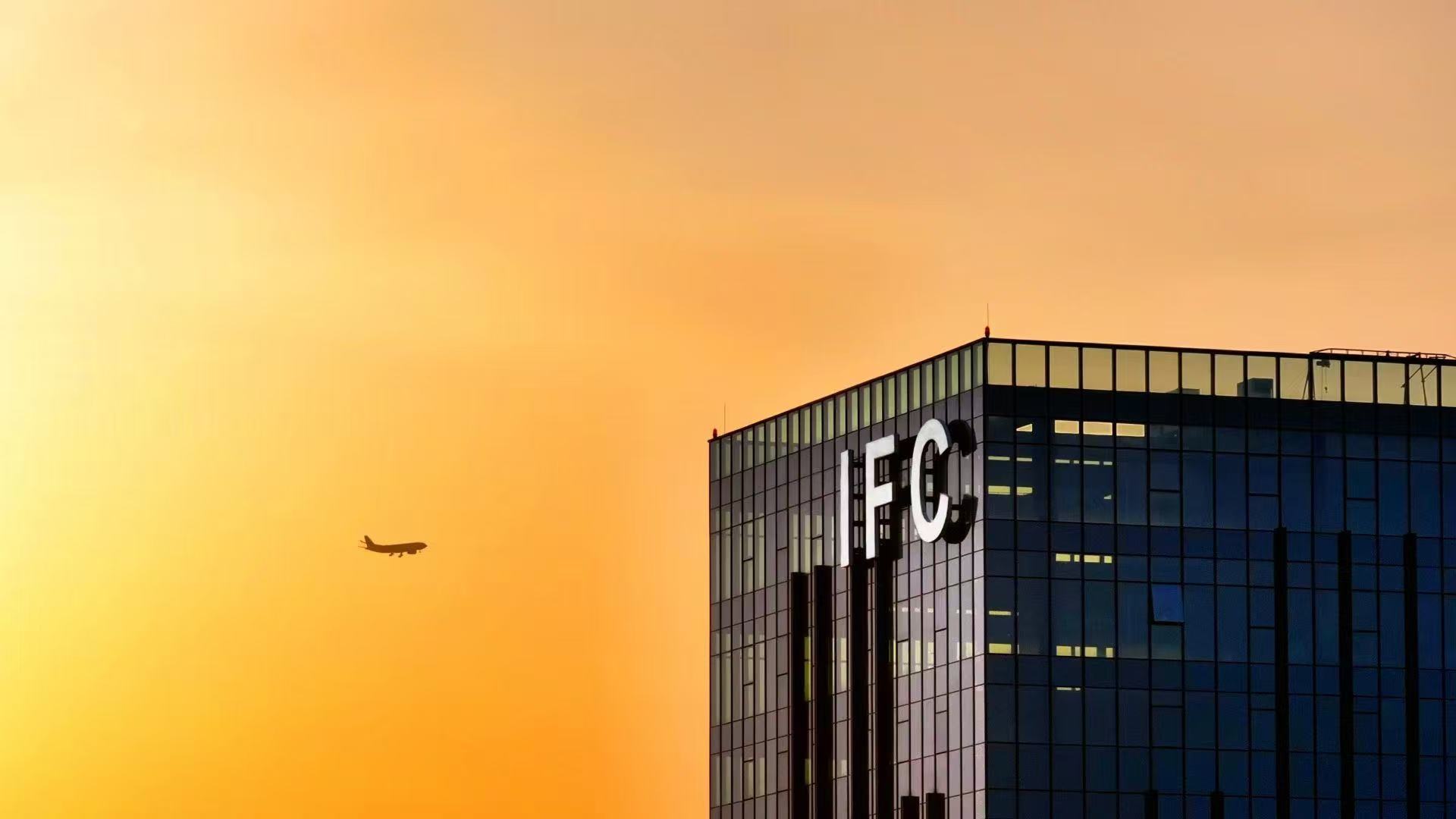 楼顶发光字厂家哪家好？