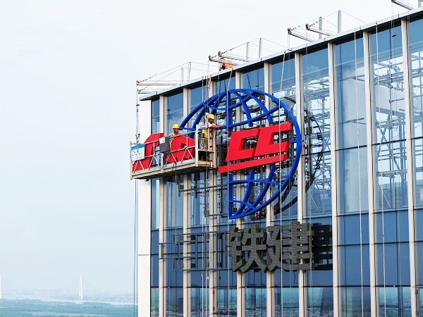 幕墙发光字基础预埋件要多大才牢固？