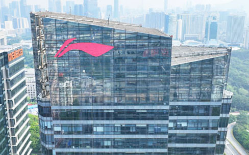  深圳李宁集团玻璃幕墙发光字工程案例 