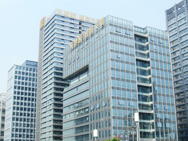 高空楼体发光字制作哪家施工最安全？