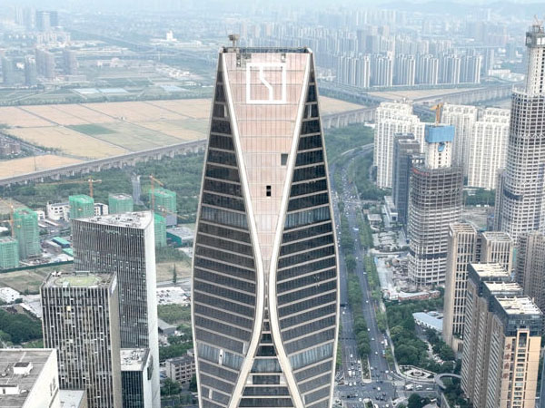 百米高楼发光字成本怎样降低？